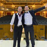 Mihail Mateescu, alături de fiul său, Alexandru FOTO: arhivă personală