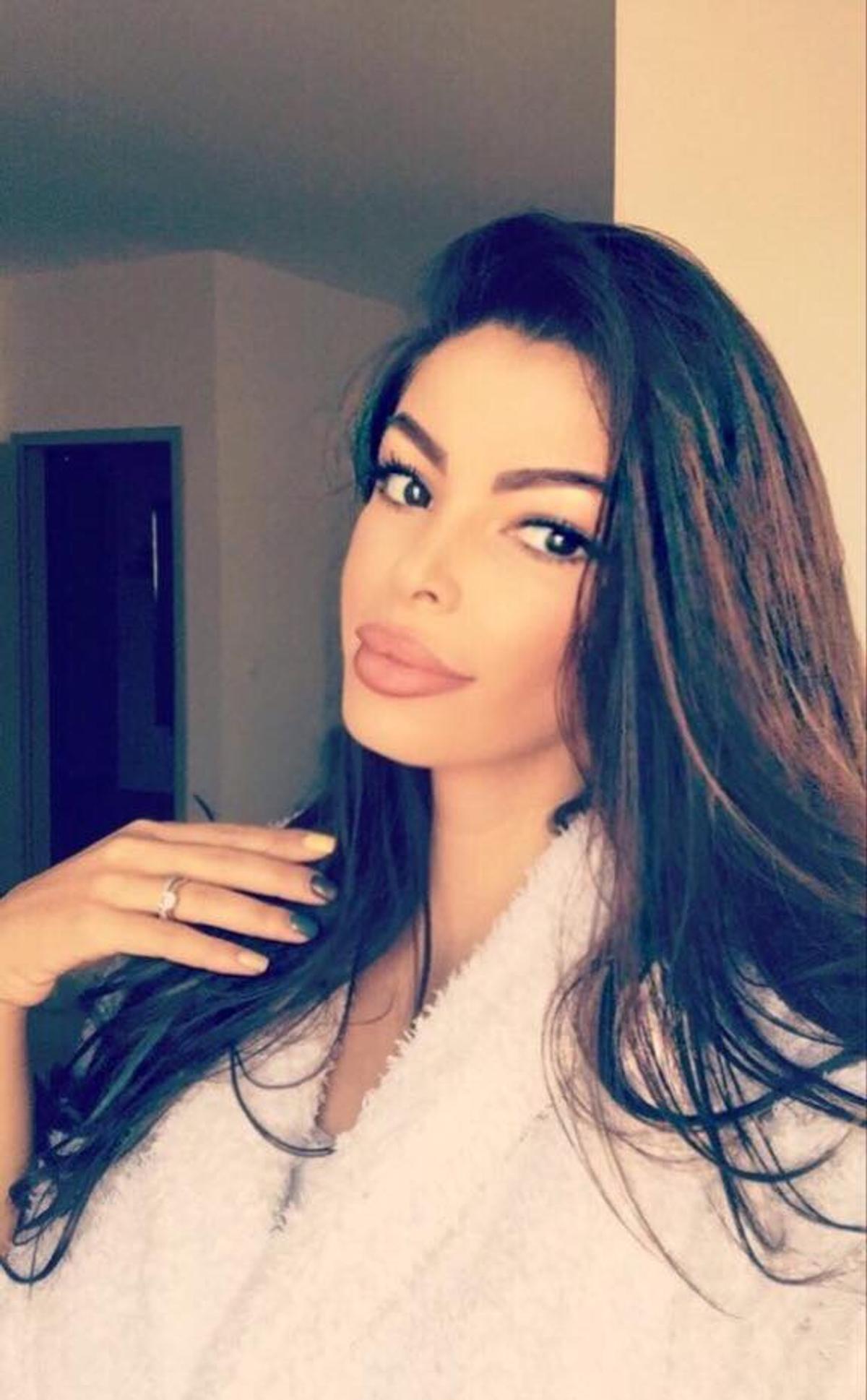 GALERIE FOTO CFR Cluj se bate la titlu și la iubite de fotbaliști! Consuelo și proaspăta nevastă a lui Golofca, în top!