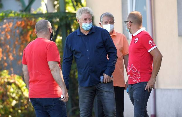 EXCLUSIV Își iau clubul înapoi » Ei sunt noii lideri de la Dinamo, după dispariția spaniolilor din conducere + cine e următorul pe lista neagră
