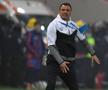 FCSB - Rapid 3-1. Toni Petrea, antrenorul roș-albaștrilor, a glumit la final pe seama schimbării lui Constantin Budescu de la pauză.