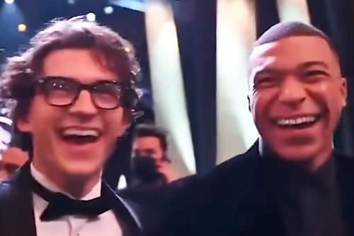 Tom Holland și Mbappe, amuzați după propunerea actorului // foto: captură YouTube @ LadBible