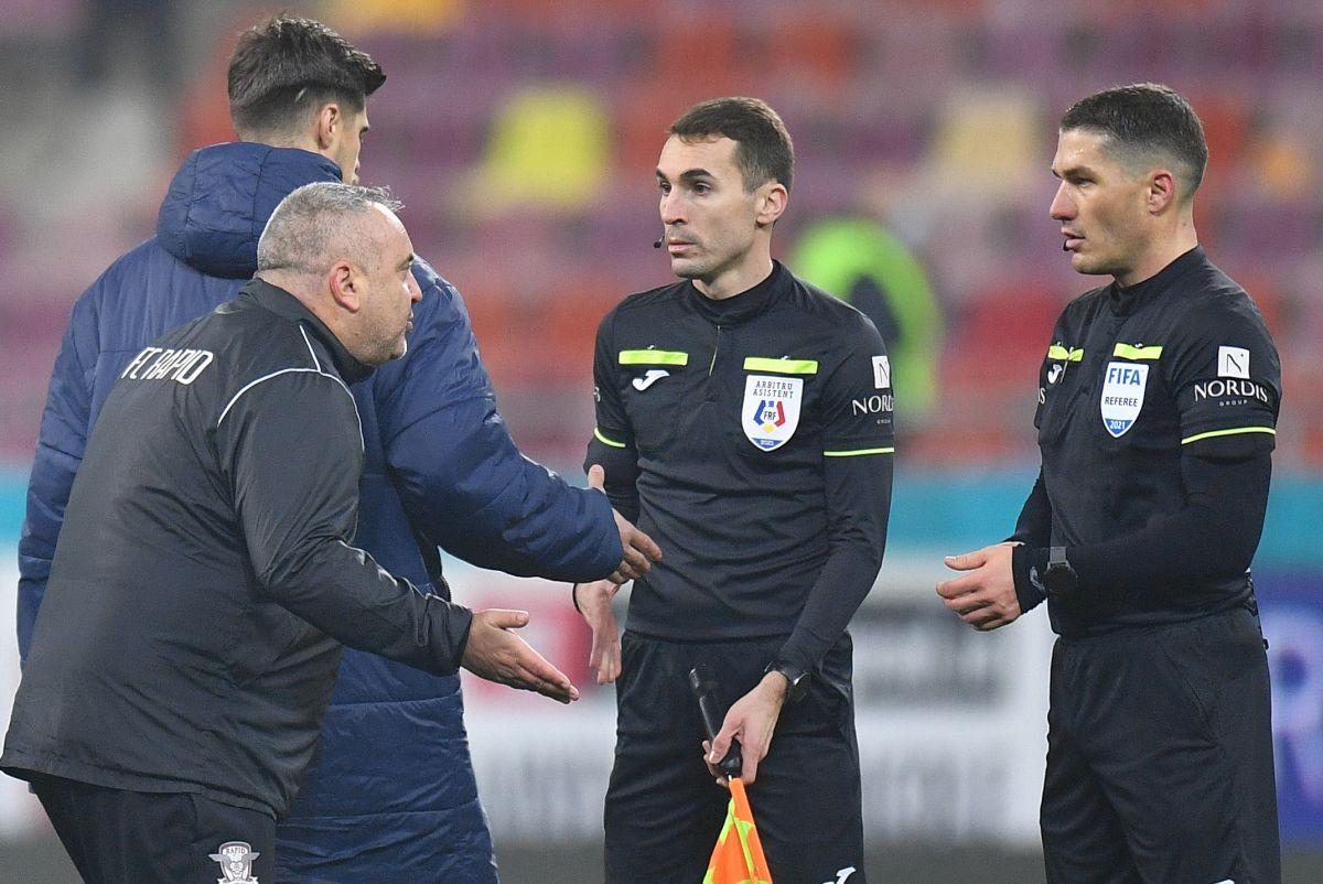 FCSB - RAPID 3-1. Mihai Iosif, întrebat de ce a fost eliminat la final: „M-am dus și i-am spus lui Kovacs exact așa”