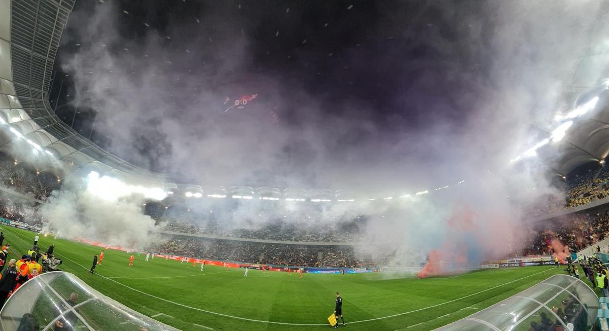 „Praf de pușcă” în peluze, la FCSB - Rapid » Roș-albaștrii și-au continuat războiul cu Gigi Becali