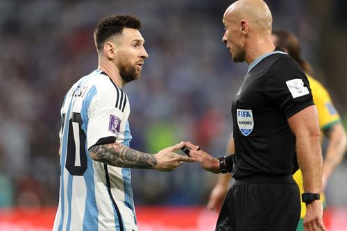 Szymon Marciniak, alături de Leo Messi / Sursă foto: Guliver/Getty Images