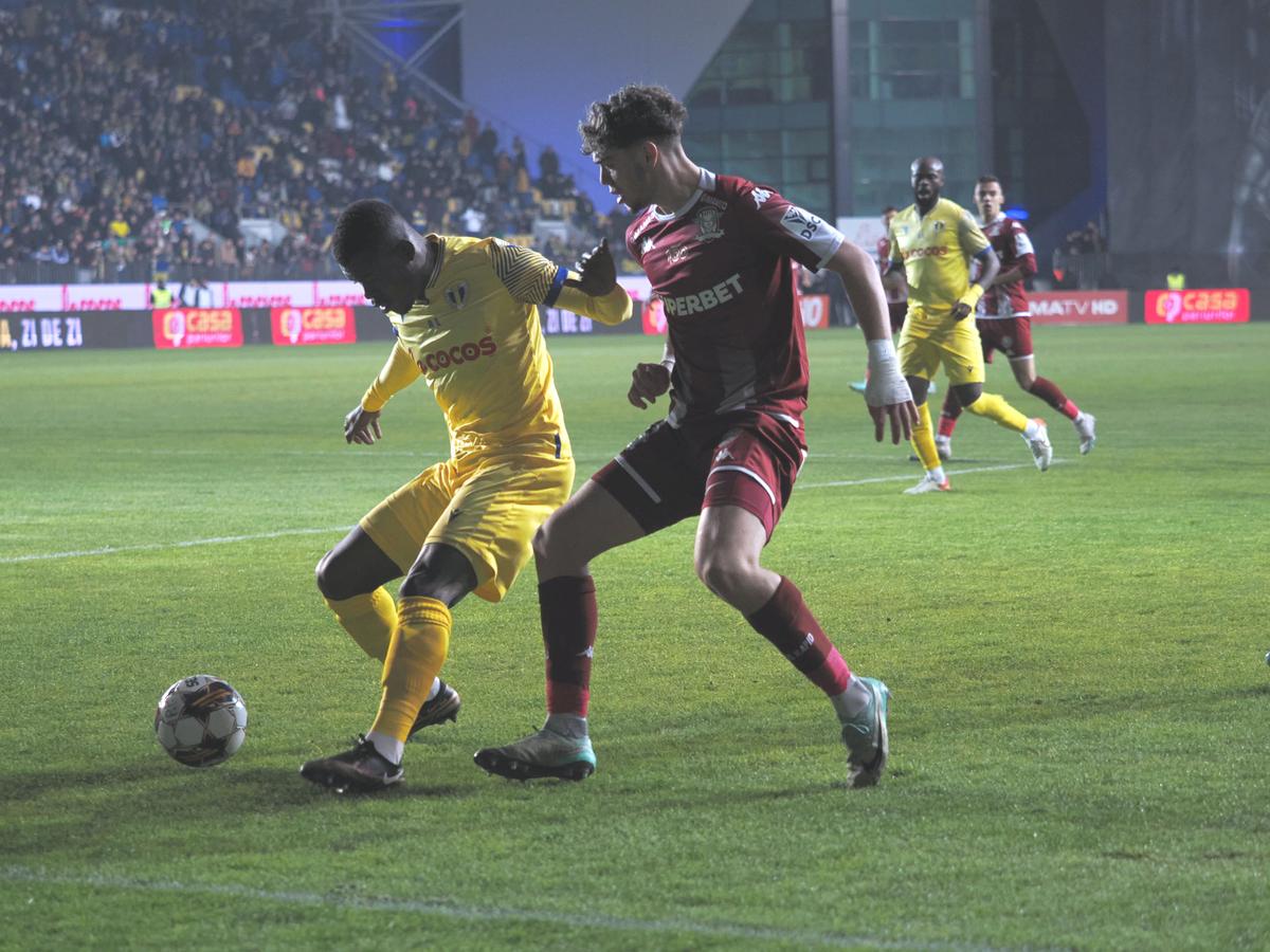 Petrolul - Rapid, cu staruri doar în defensivă » Cei 2 giuleșteni care n-au trecut clasa