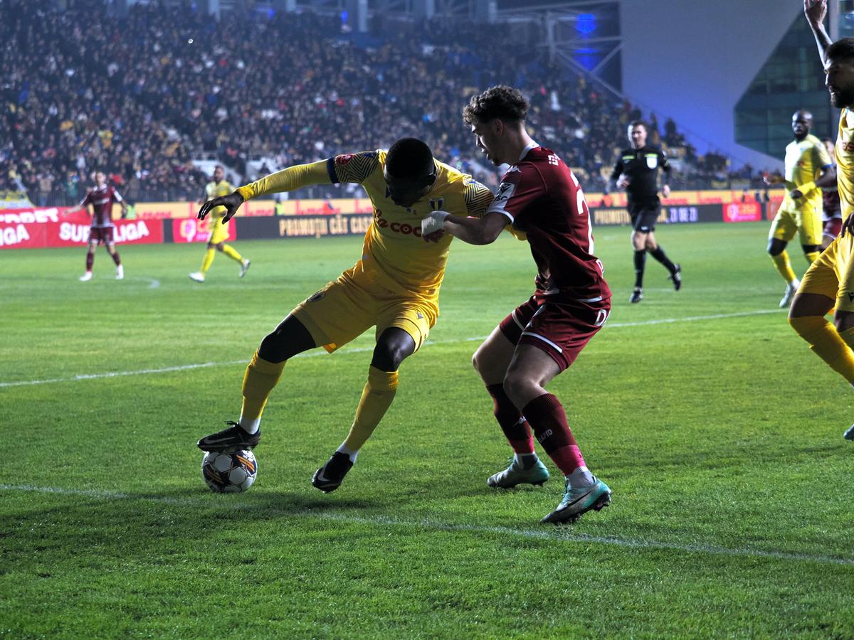 Petrolul - Rapid, cu staruri doar în defensivă » Cei 2 giuleșteni care n-au trecut clasa