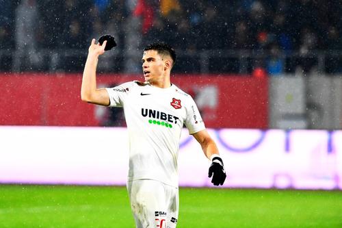Mijlocașul Baba Alhassan (23 de ani) și atacantul Daniel Paraschiv (24 de ani) nu fac parte din lotul deplasat de Hermannstadt pentru meciul cu FCSB.