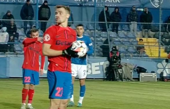 5 momente care nu s-au văzut la TV în Farul - FCSB » Olaru a înjurat birjărește un spectator și a devenit inamicul numărul 1