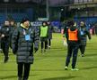 Dan Petrescu nu s-a potolit nici la pauză