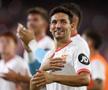 Imagini senzaționale! Jesus Navas, legenda celor de la Sevilla, a jucat ultimul meci acasă » A îngenuncheat și a plâns în fața peluzei: „Până la moarte!”