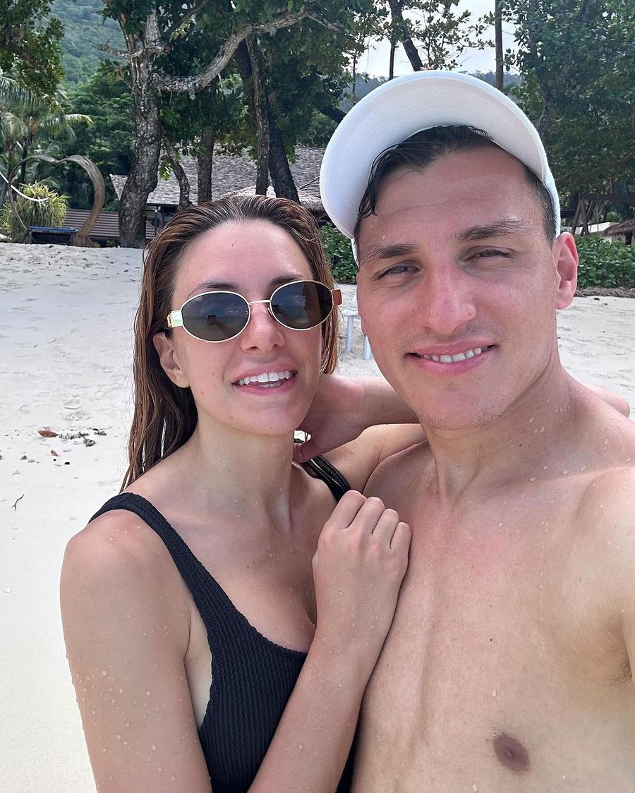 Stefana și Risto Radunovic, în vacanță. FOTO: Instagram Risto Radunovic, „Fotbalistul străin al anului 2024”, interviu exclusiv pentru Gazeta Sporturilor: „Foamea pe care o are echipa o am și eu! 2025 să ne aducă Champions League”