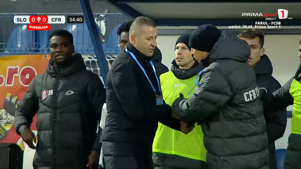 Dan Petrescu, criză de nervi în timpul meciului Unirea Slobozia - CFR Cluj