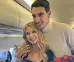 Diva în alb din tribune! » Cu corsetul ei mulat și decoltat, a atras toată atenția