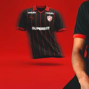Dinamo și-a prezentat al patrulea rând de echipamente pentru acest sezon // FOTO: Facebook @Dinamo Bucuresti