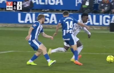 Real Madrid a făcut iureș pentru un penalty neacordat » Vinicius: „Nu l-a dat pentru că am fost eu”