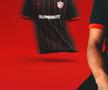 Dinamo și-a prezentat al patrulea rând de echipamente pentru acest sezon // FOTO: Facebook @Dinamo Bucuresti