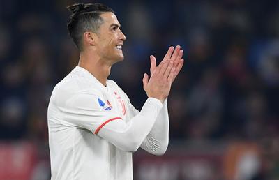 Truc pentru Ronaldo?! Daily Mail acuză UEFA că a intervenit pentru a-i face loc lui Cristiano în echipa sezonului!