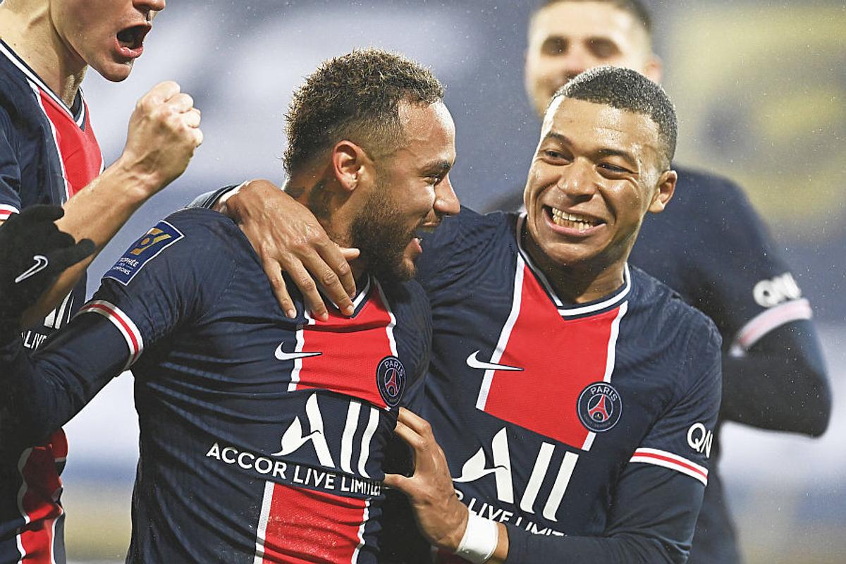 PSG. Kylian Mbappe, luat la rost pentru modul în care joacă: „Nu poate fi titular la PSG! Vrea doar să își ridiculizeze adversarii”