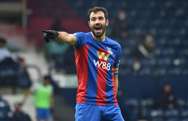 Scandal la Crystal Palace » Doi jucători s-au bătut pe teren în timpul unui antrenament!