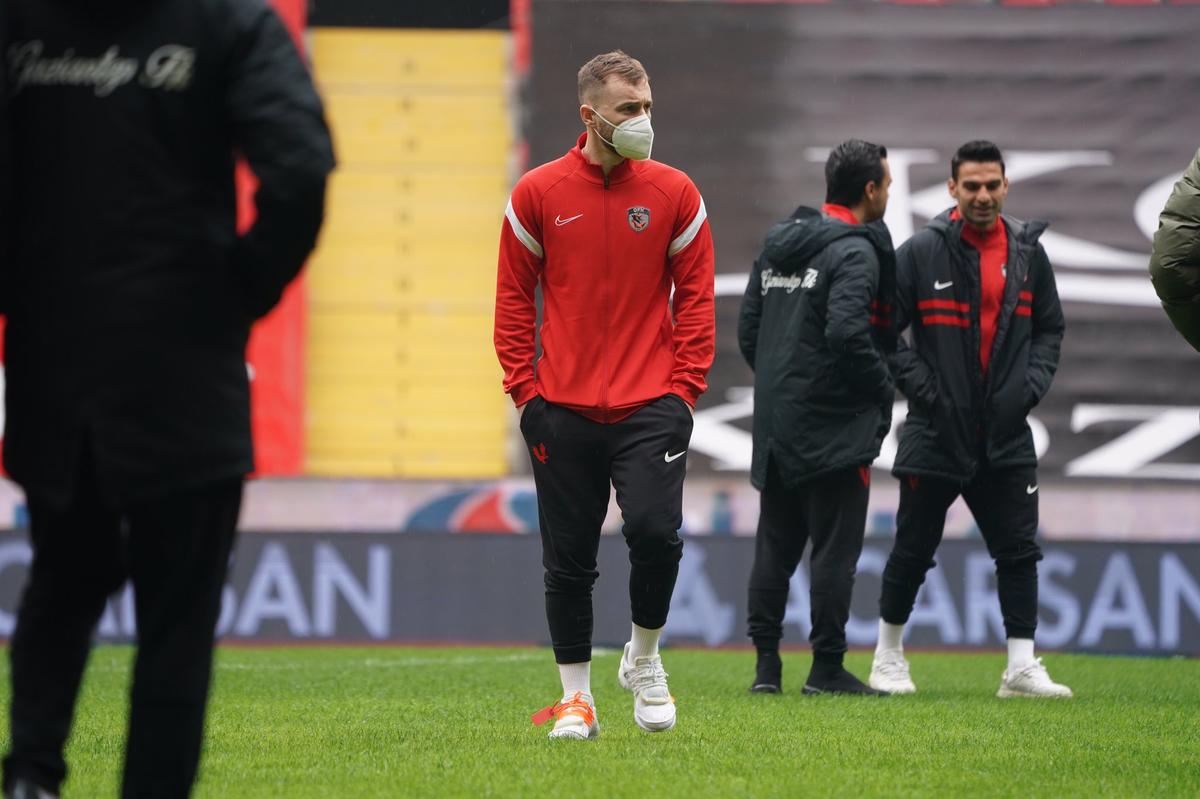 Dan Petrescu, după primul meci la Kayseri: „Nu sunt mulțumit”