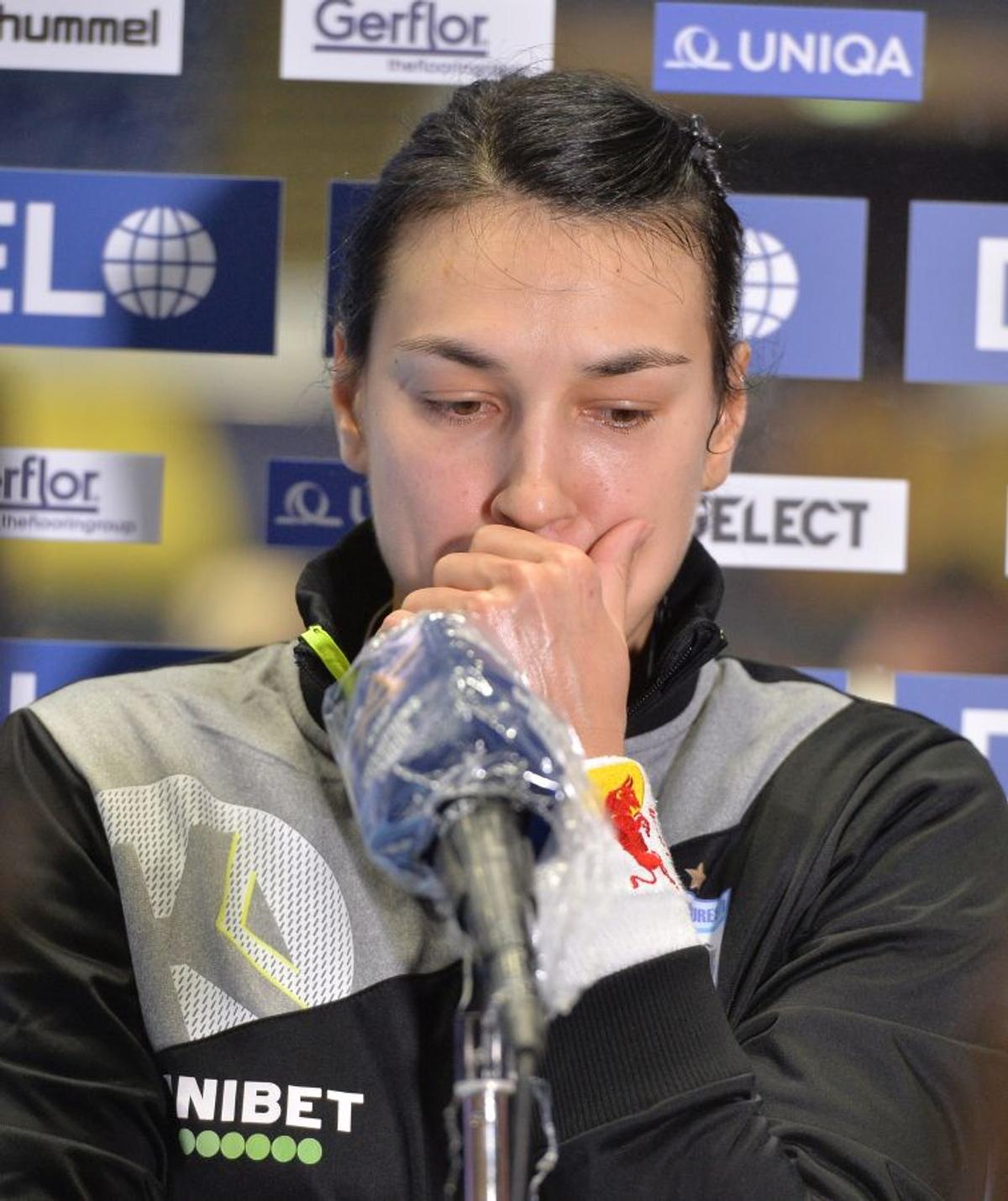 CSM BUCUREȘTI – VIPERS 22-29 » „Tigroaicele”, 3 înfrângeri la rând în Liga Campionilor! Cristina Neagu a vorbit despre plecare