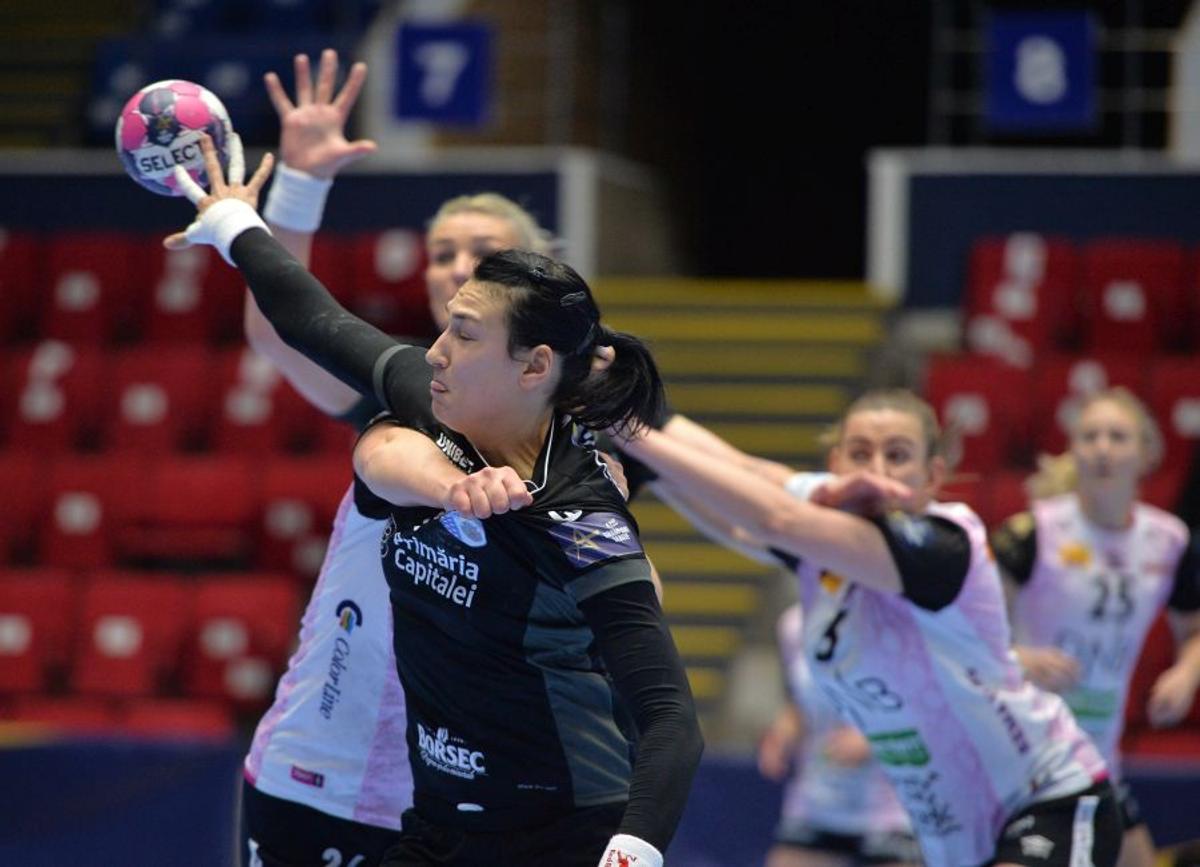 CSM BUCUREȘTI – VIPERS 22-29 » „Tigroaicele”, 3 înfrângeri la rând în Liga Campionilor! Cristina Neagu a vorbit despre plecare