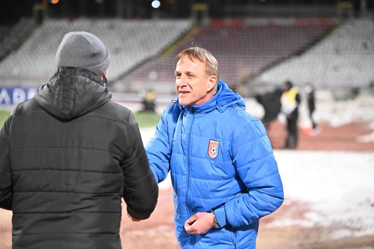 Dinamo, record absolut la meciul cu Chindia: „Ați cumpărat bilete, locuri de parcare, clanțele de la ușile VIP și vântul care șuieră printre gradene”
