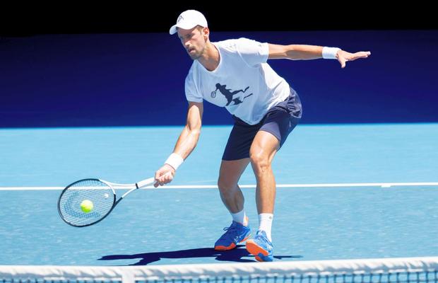 Emoții pentru Novak Djokovic cu o zi înainte de debutul la Australian Open: s-a antrenat cu piciorul bandajat! Anunțul de ultimă oră făcut de sârb