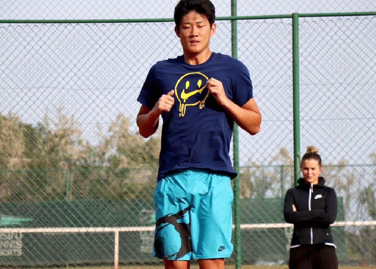 Chinezul pregătit de o româncă scrie istorie la Madrid » A scos doi jucători din Top 15 + performanță nemaivăzută la el în țară