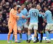 Jucătorii lui Manchester City i-au reproșat arbitrului golul validat // foto: Imago Images