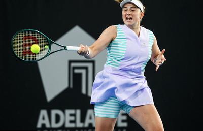 Jelena Ostapenko contestă regula care a revoluționat Australian Open: „Terenul pare gol fără ei” + Pe cine mizează la Melbourne