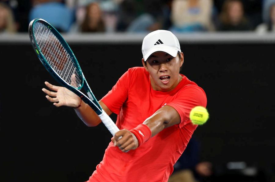 Learner Tien/ foto Guliver/GettyImages Eliminare-șoc la Australian Open 2025 » Daniil Medvedev, trimis acasă de locul 121 ATP