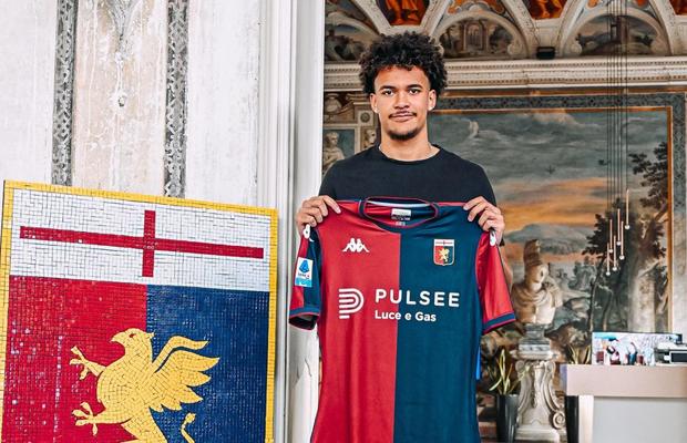 Primul transfer din „era Șucu” la Genoa » Jucătorul a fost prezentat oficial