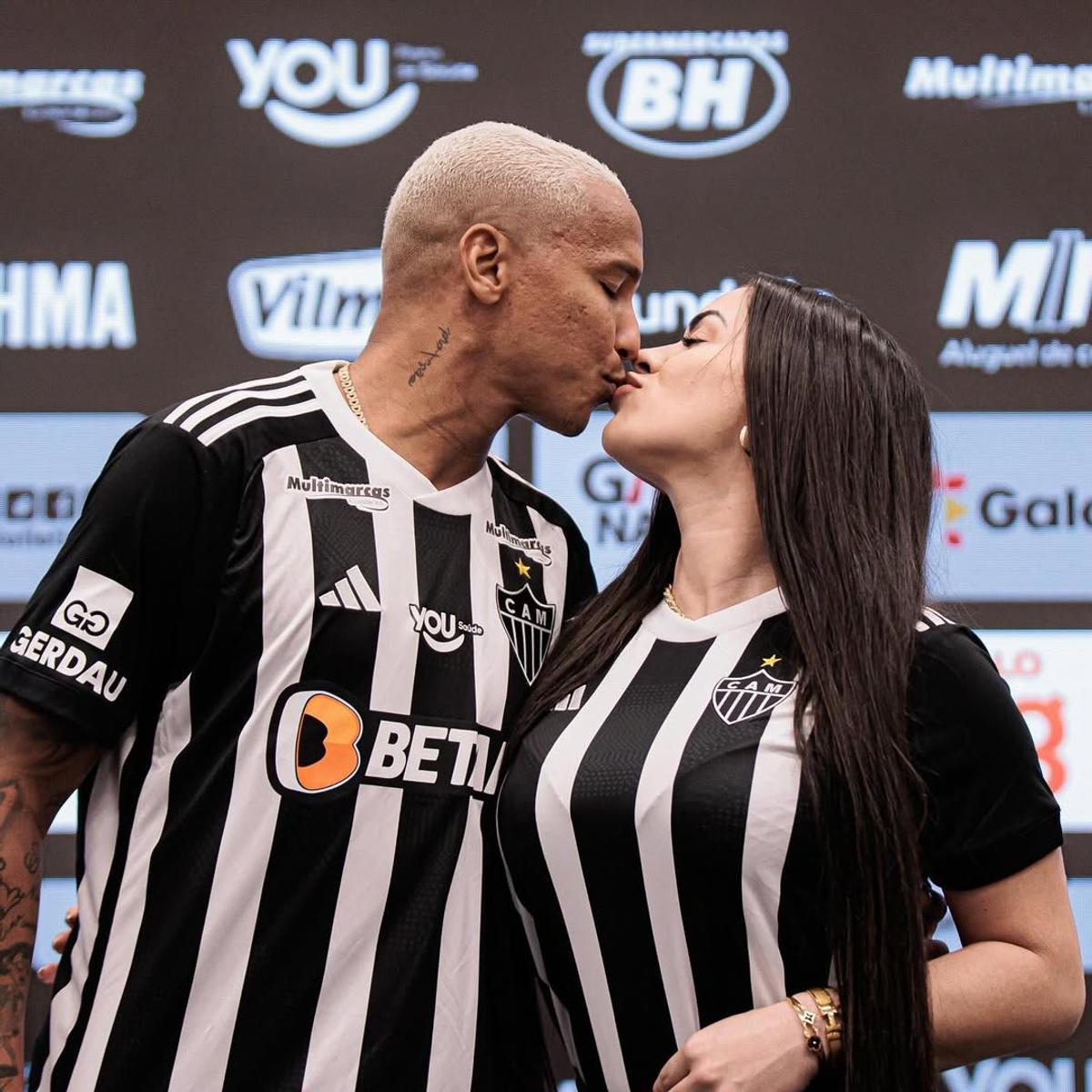 Karina Alexandre, soția lui Deyverson
