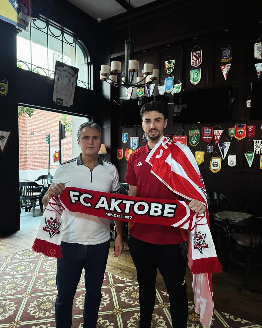 Andrei Vlad. Foto: Instagram Andrei Vlad a semnat! Portarul a fost prezentat oficial la noua echipă