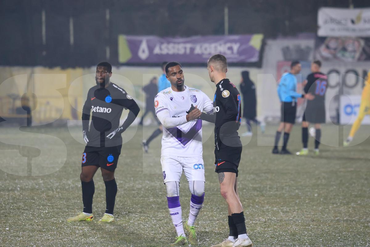Imagini de la finalul meciului FC Argeș - FCSB