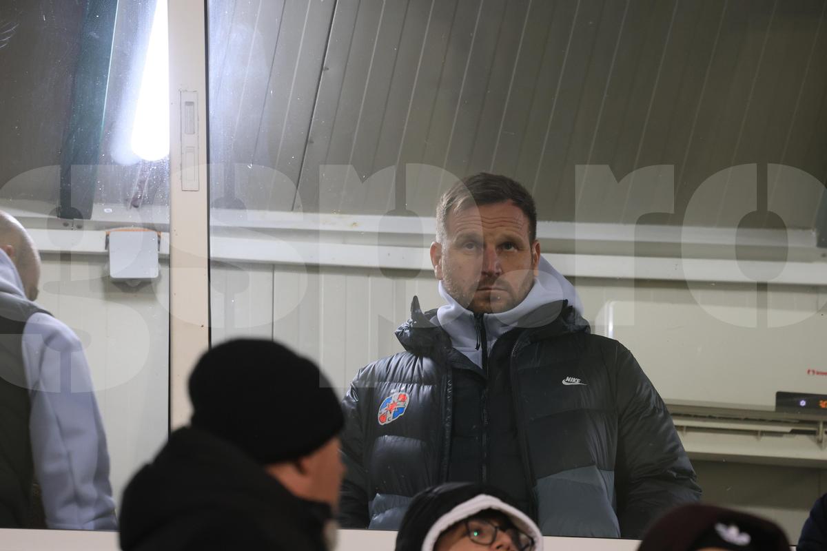 Mihai Stoica, în conflict cu spectatorii la Argeș - FCSB