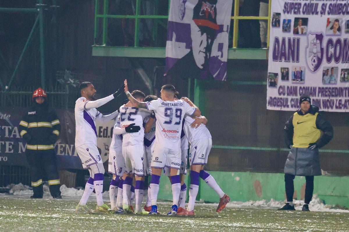 Statisticienii au refăcut calculele » Ce șanse mai are FCSB să prindă play-off-ul, după eșecul cu FC Argeș