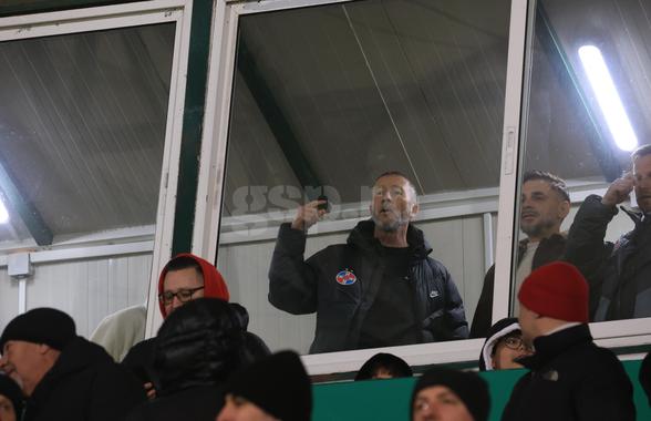 MM Stoica, despre atmosfera tensionată de la meciul cu FC Argeș: „Era un copil care m-a înjurat de la juma' de metru. L-am întrebat dacă mai vrea să vadă meciul sau vrea să…”