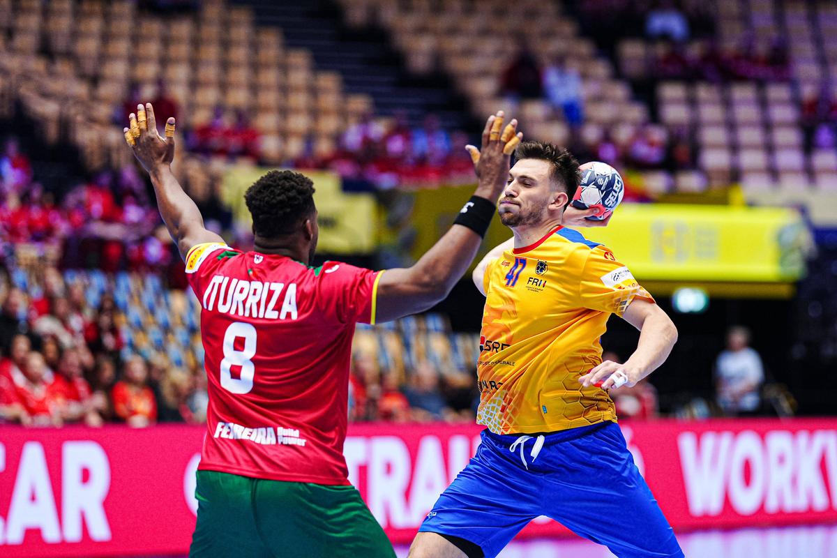 România nu s-a făcut de râs contra Portugaliei! Spectacol cu 74 de goluri la debutul în grupa de la Euro 2026 de handbal
