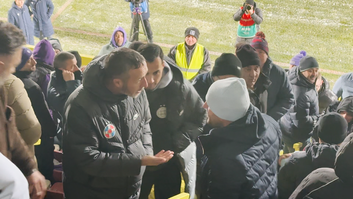 Mihai Stoica, în conflict cu spectatorii la Argeș - FCSB