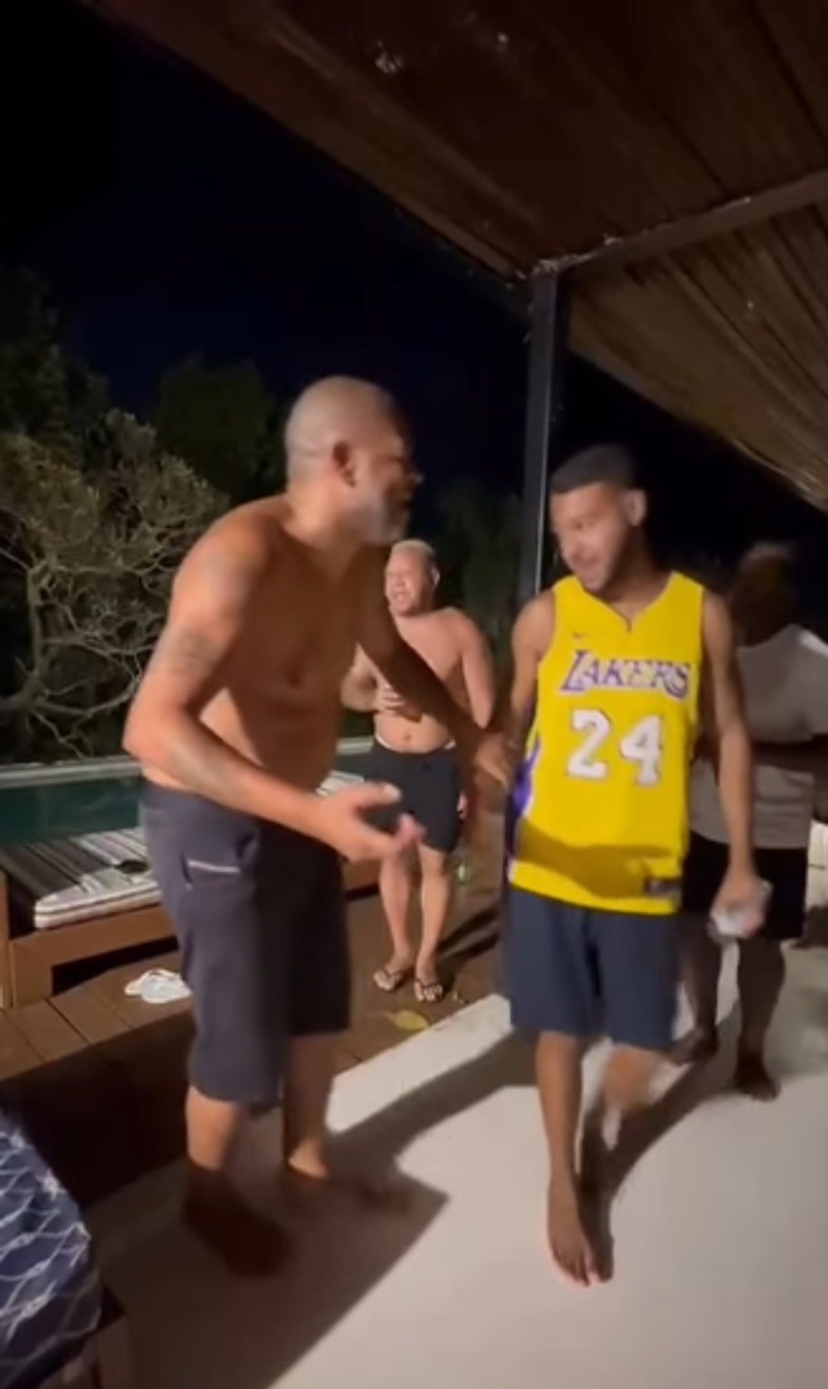 Adriano a devenit din nou viral pe rețelele sociale