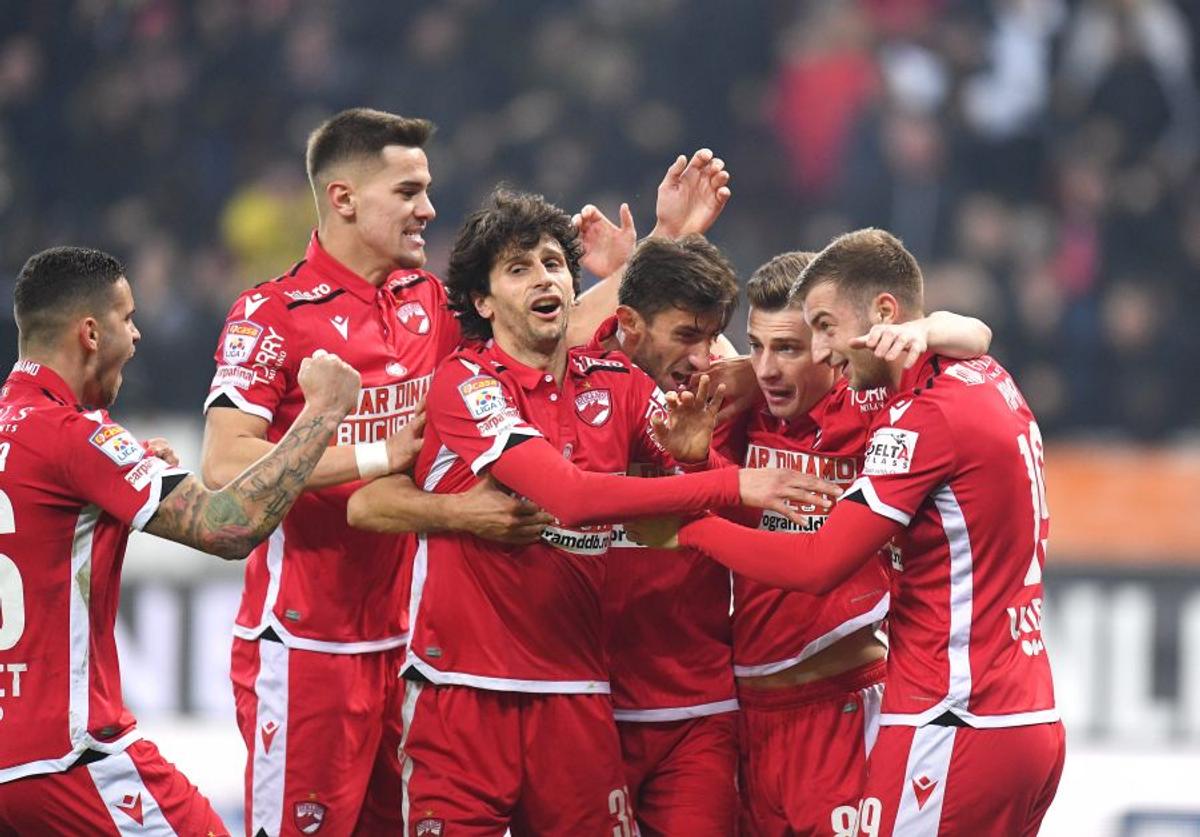 DINAMO - FCSB 2-1 // Valentin Lazăr îl ia peste picior pe Bogdan Vintilă: „Când lucrezi pentru un creștin, n-ai nicio putere!”
