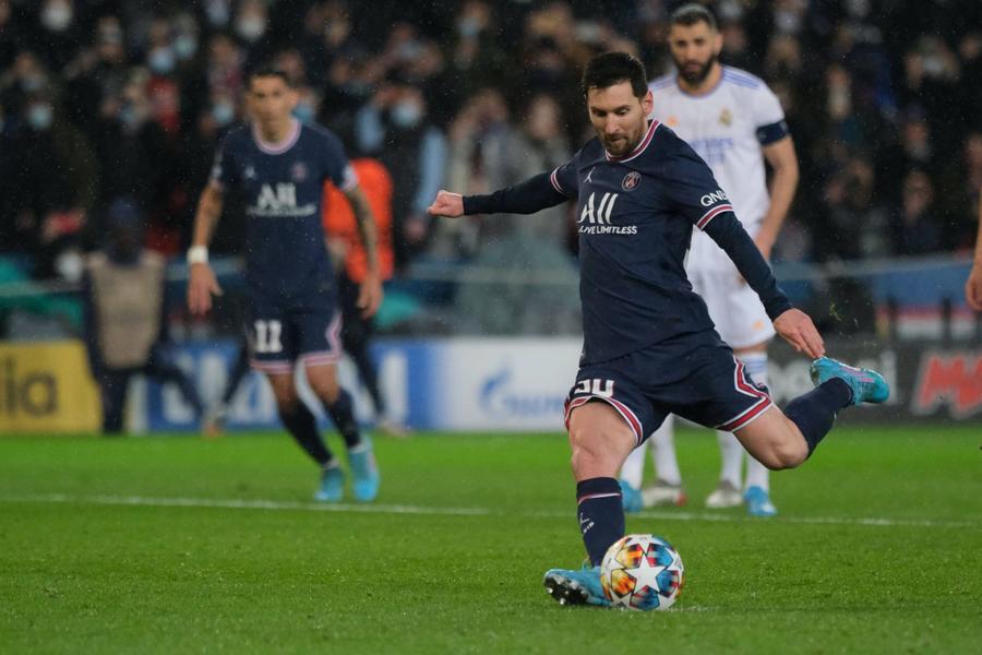Leo Messi a ratat un penalty cu PSG Leo Messi pus la zid!