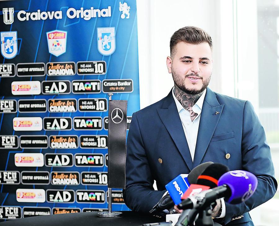 Mititelu jr. s-a aflat de mai multe ori la originea inflamărilor galeriei FCU Craiova 1948. Inflamare la figurat, dar și la propriu Joaca de-a jandarmii, pompierii și pirotehniștii