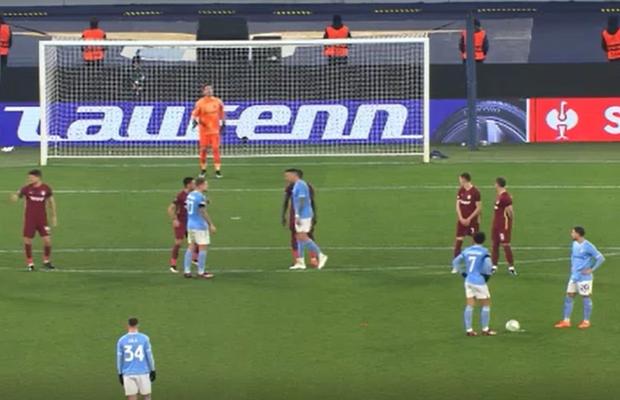 Din fază fixă, Dane?! Cine e jucătorul care l-a „trădat” pe Petrescu la golul lui Lazio