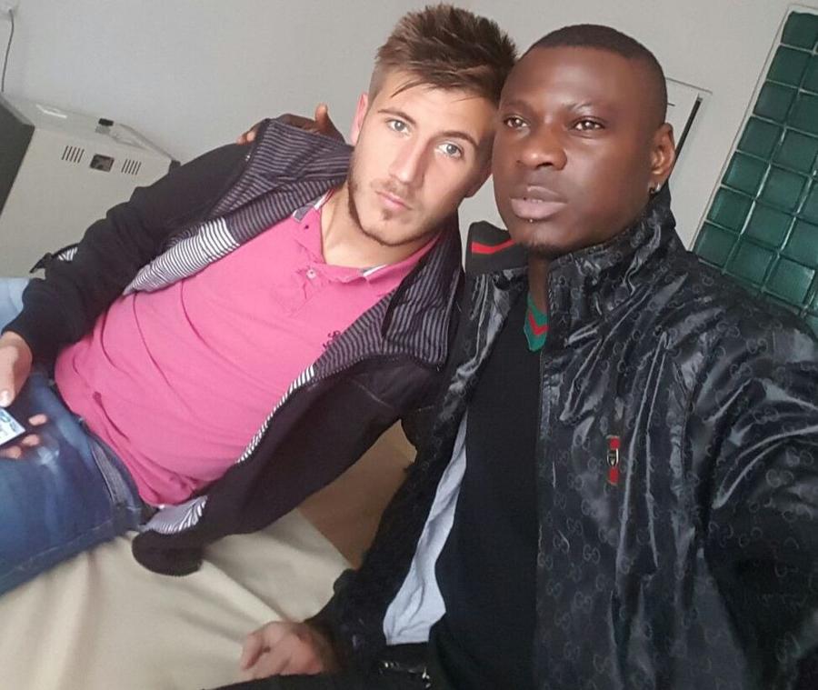 Andrei Vaștag și Ousmane N'Doye Poveste senzațională cu N'Doye, la GSP Live: „Îmi dădea primă la fiecare pasă de gol. După un meci, mi-a zis: «Vezi borseta aia? Du-te și ia banii de acolo»”
