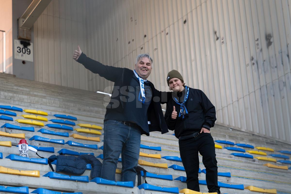 Petrolul - Poli Iași 2-1. Doi suporteri ieșeni au venit la Ploiești