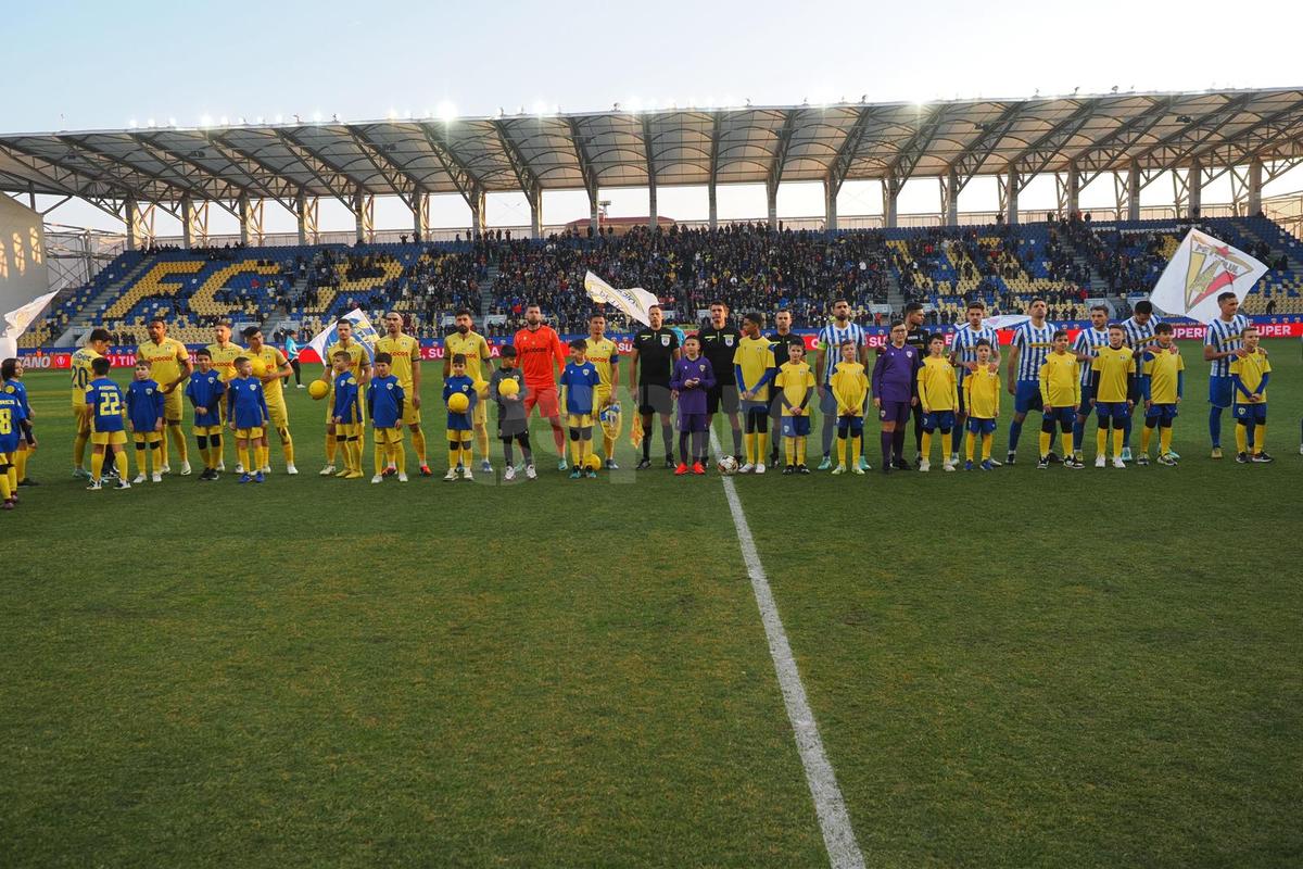 Altfel de știri de la Petrolul - Poli Iași 2-1 » Grădinița de acasă, arbitrii, „refacere” cu tobă și slănină + Andreea Hanca s-a accidentat
