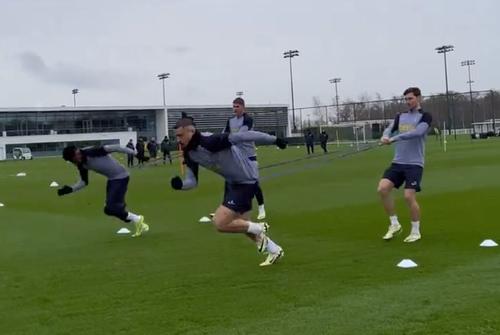 Radu Drăgușin, în plin antrenament la Tottenham